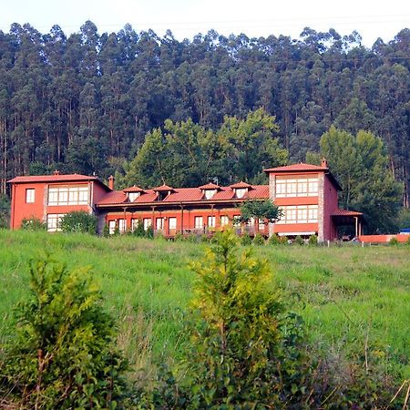Escuelas De Fuentes Villaviciosa  Exterior photo