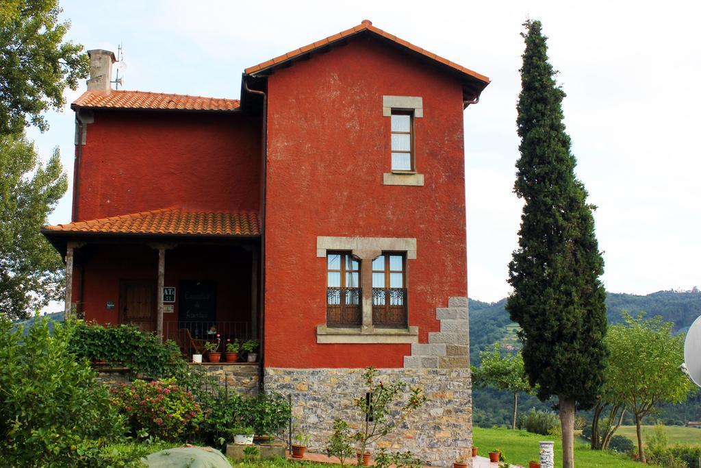Escuelas De Fuentes Villaviciosa  Exterior photo